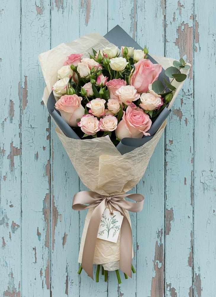 Букет цветов из: Розы в Ахметовскую