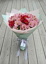 Букет цветов из:  Альстромерии в Ахметовскую