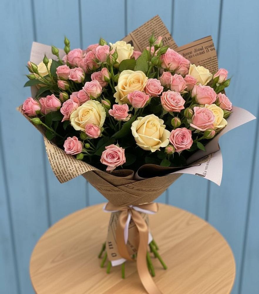 Букет цветов из: Розы в Ахметовскую