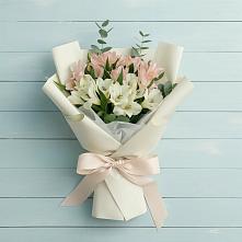 Букет цветов из:  Альстромерии #REPLACE_PRED# Ахметовскую