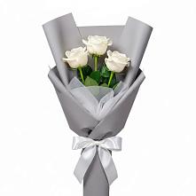 Букет 3 белые розы в Ахметовскую
