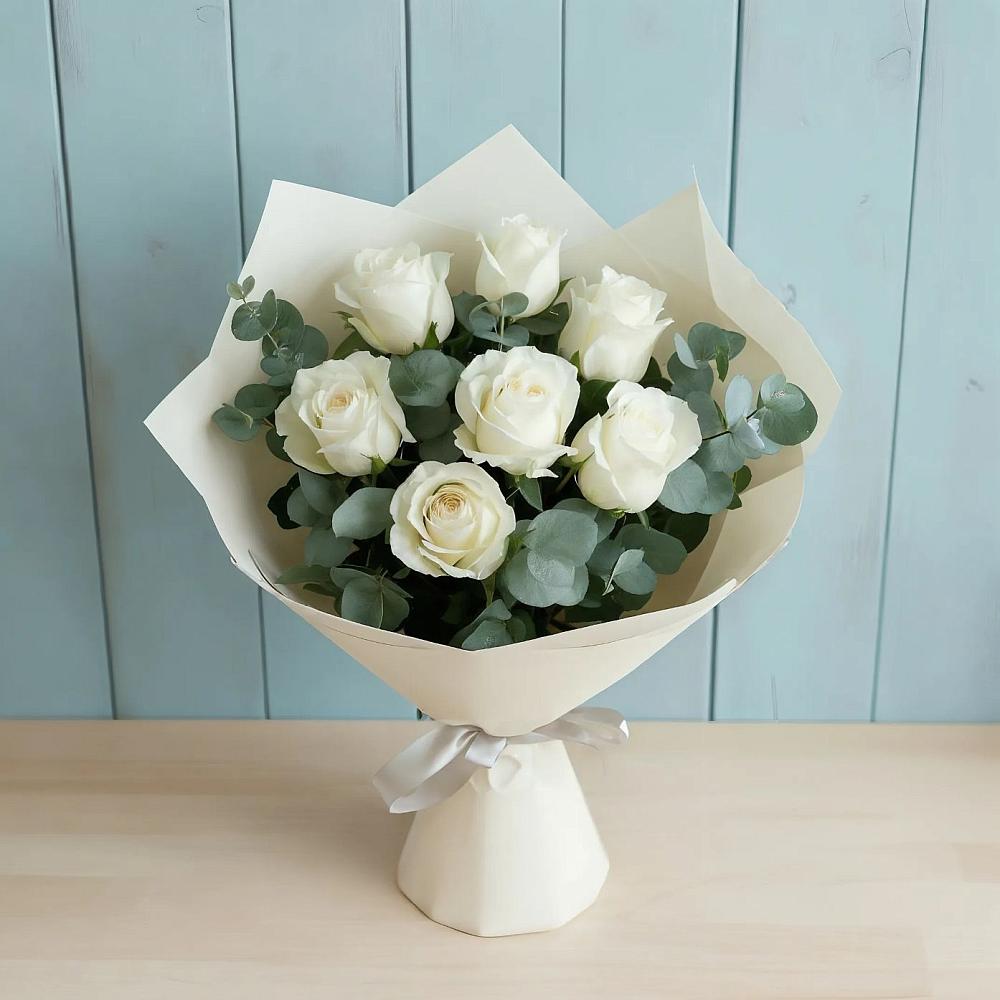 Букет Белые розы в Эвкалипте в Ахметовскую