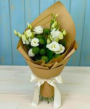 Букет цветов из:  Хризантемы и Лизиантусы в Ахметовскую