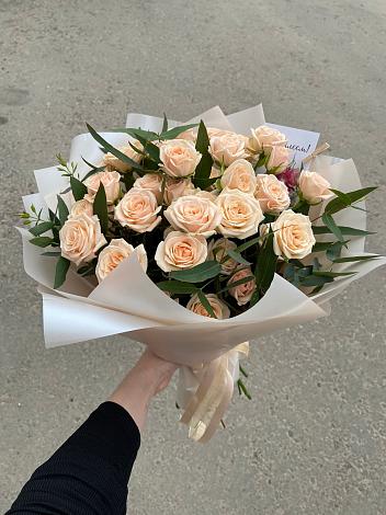 Букет Кремовые розы Латте в Ахметовскую