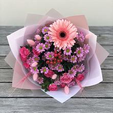 Букет цветов из:  Розы, Герберы и Хризантемы в Ахметовскую