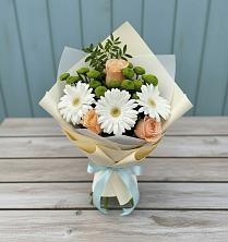 Букет цветов из:  Герберы, Розы и Хризантемы в Ахметовскую