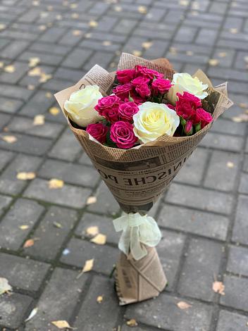 Букет цветов из: Розы в Ахметовскую