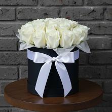 Цветочная композиция из Розы в шляпной коробке в Ахметовскую